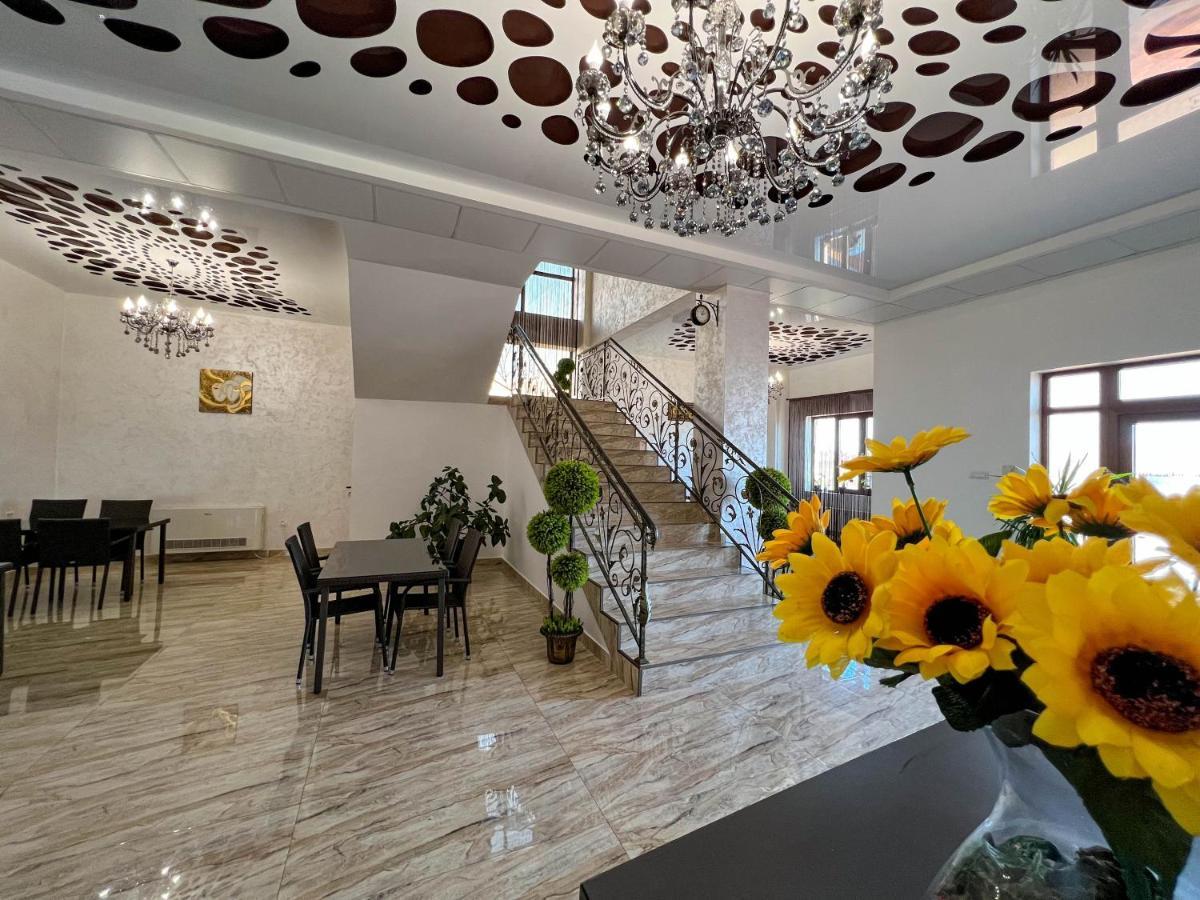 Motel Infinit Targu Jiu Exterior photo