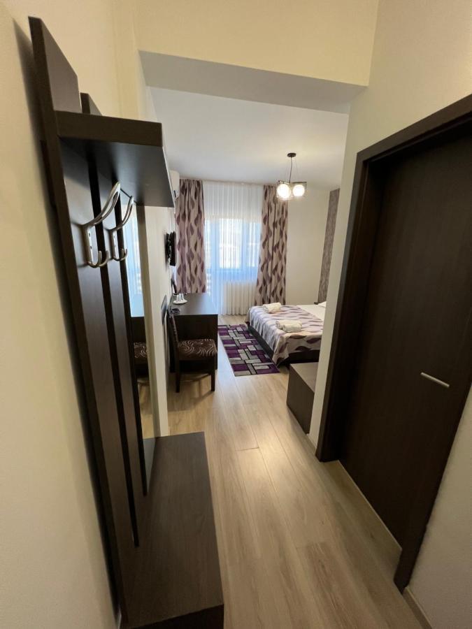 Motel Infinit Targu Jiu Exterior photo